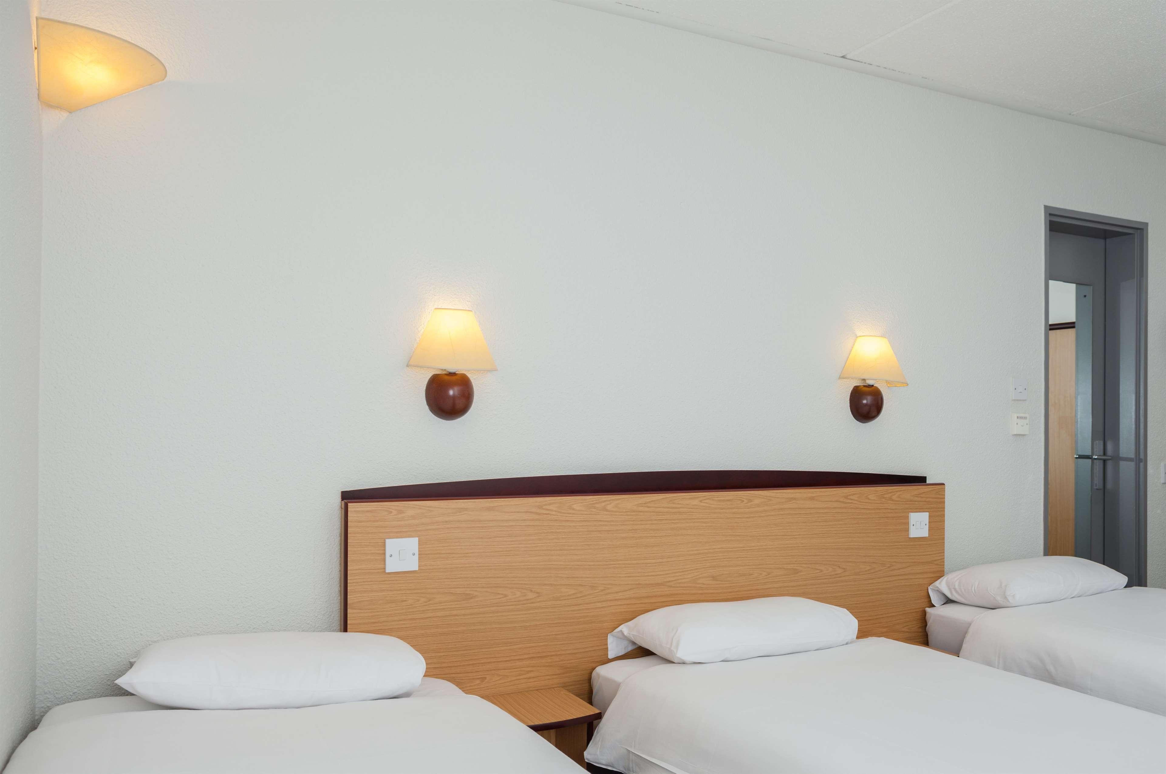 Campanile Hotel Дартфорд Екстер'єр фото