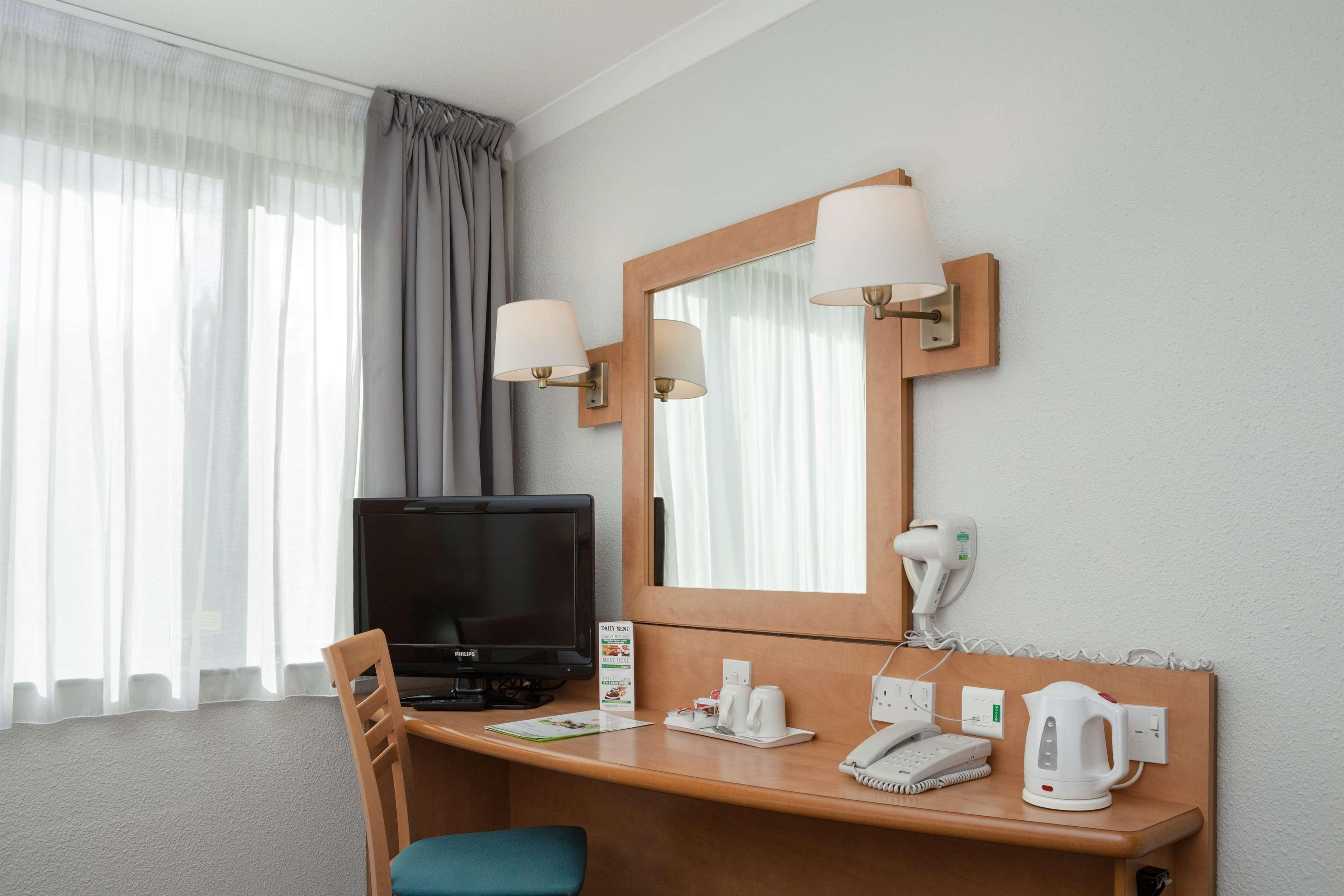 Campanile Hotel Дартфорд Екстер'єр фото