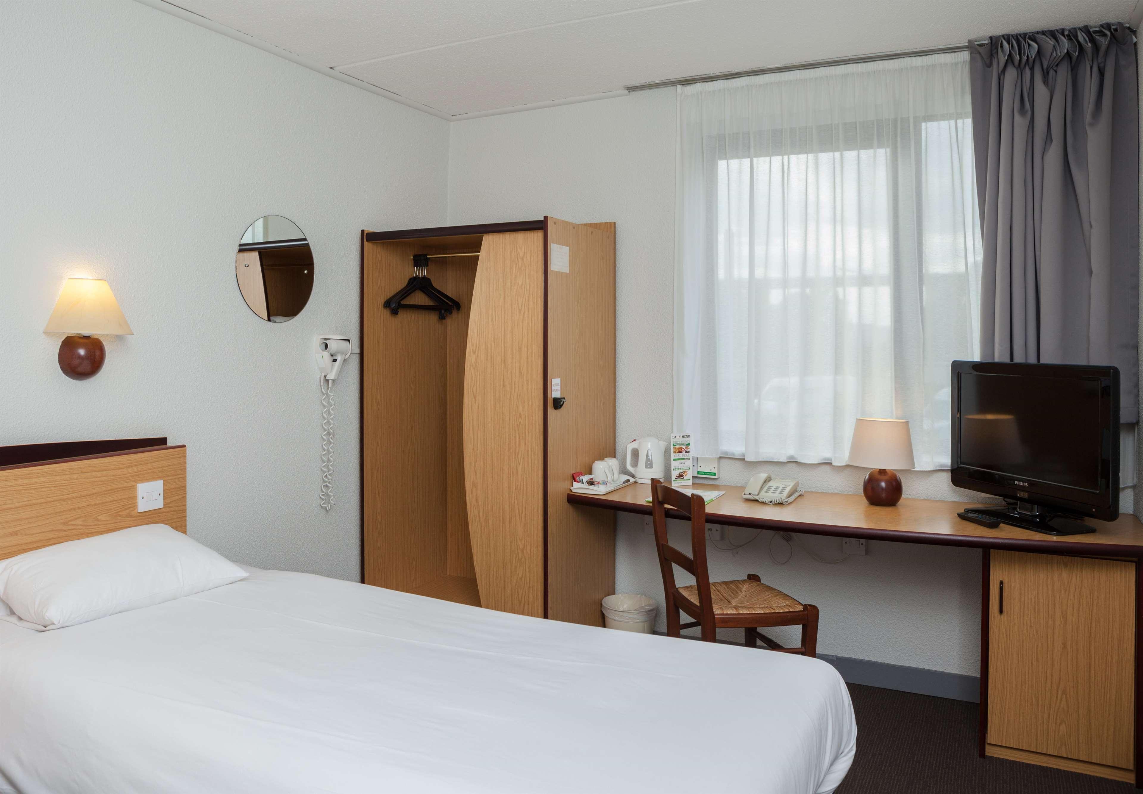 Campanile Hotel Дартфорд Екстер'єр фото