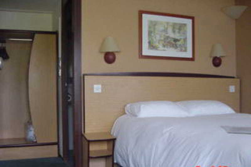 Campanile Hotel Дартфорд Екстер'єр фото