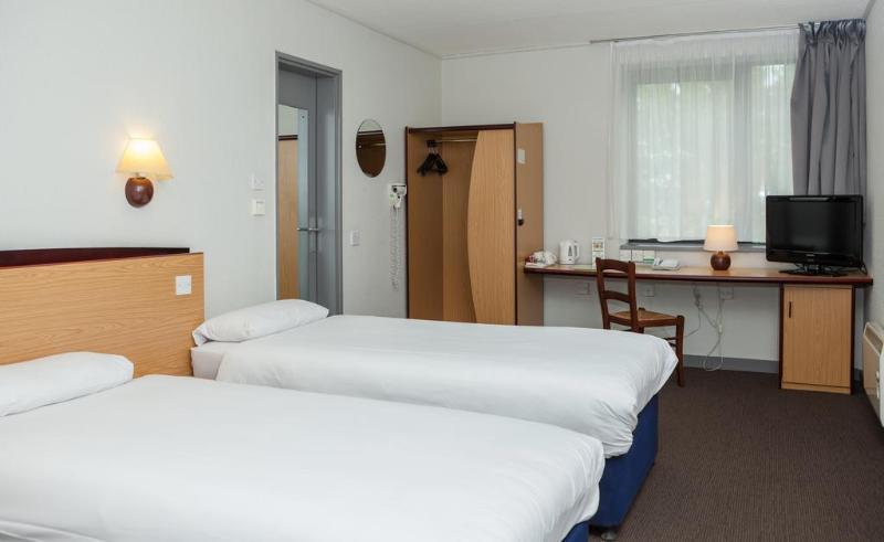 Campanile Hotel Дартфорд Екстер'єр фото